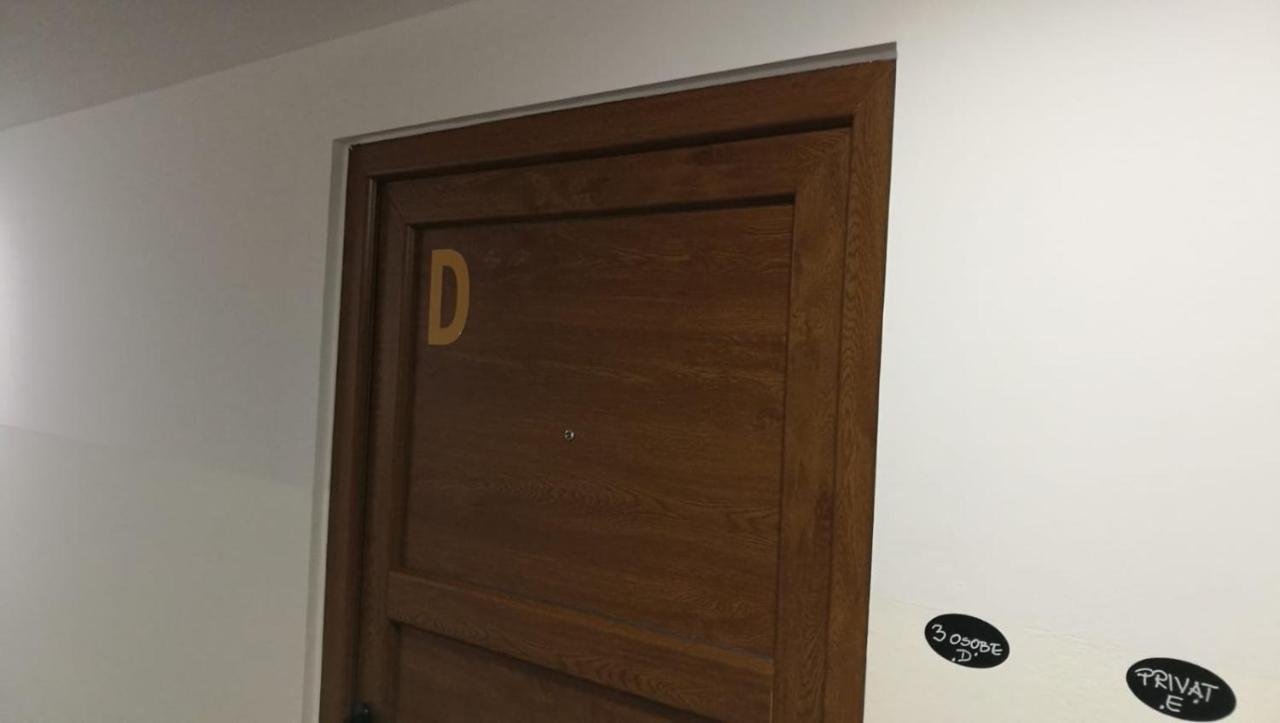 Apartments Borna 2 Zagreb Ngoại thất bức ảnh
