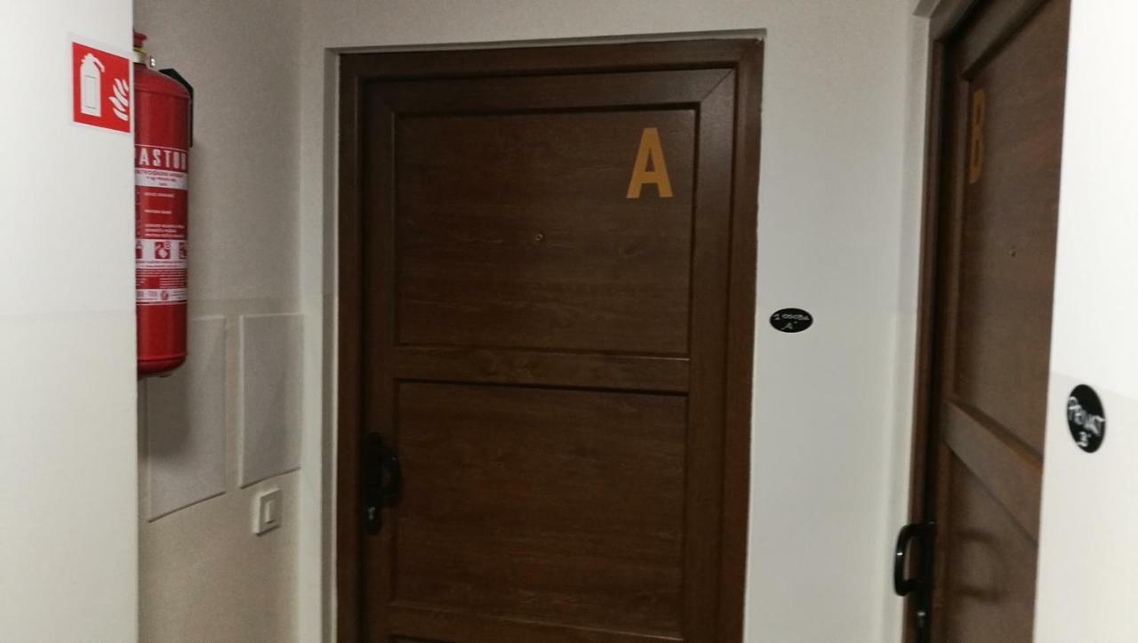 Apartments Borna 2 Zagreb Ngoại thất bức ảnh